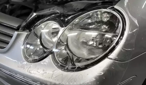 Mercedes con protezione PPF su paraurti anteriore